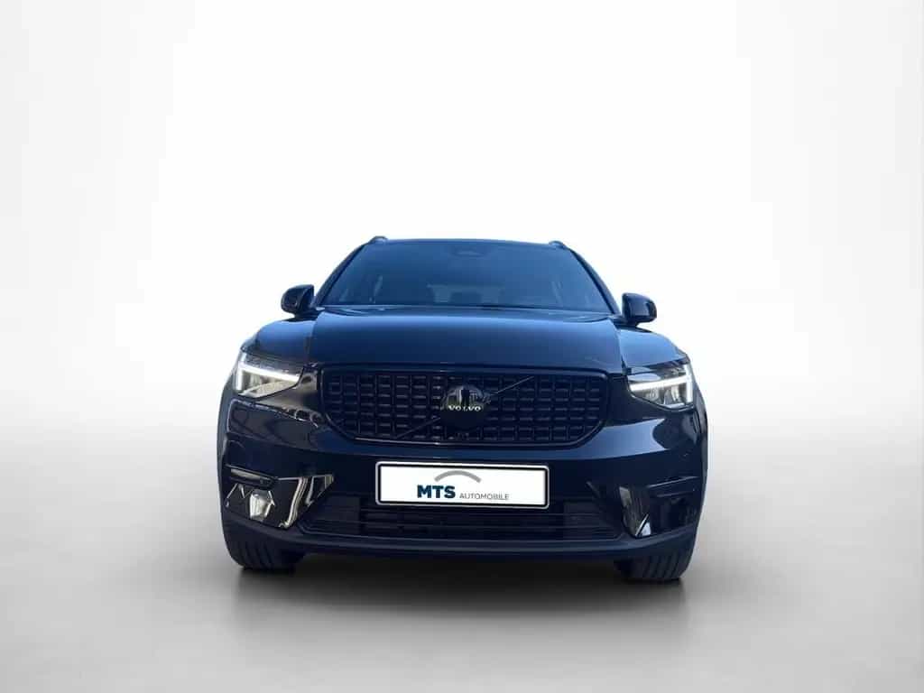Volvo XC40 B3 Black Edition Plus AHK Harman/Kardon 02/2025-photo-2