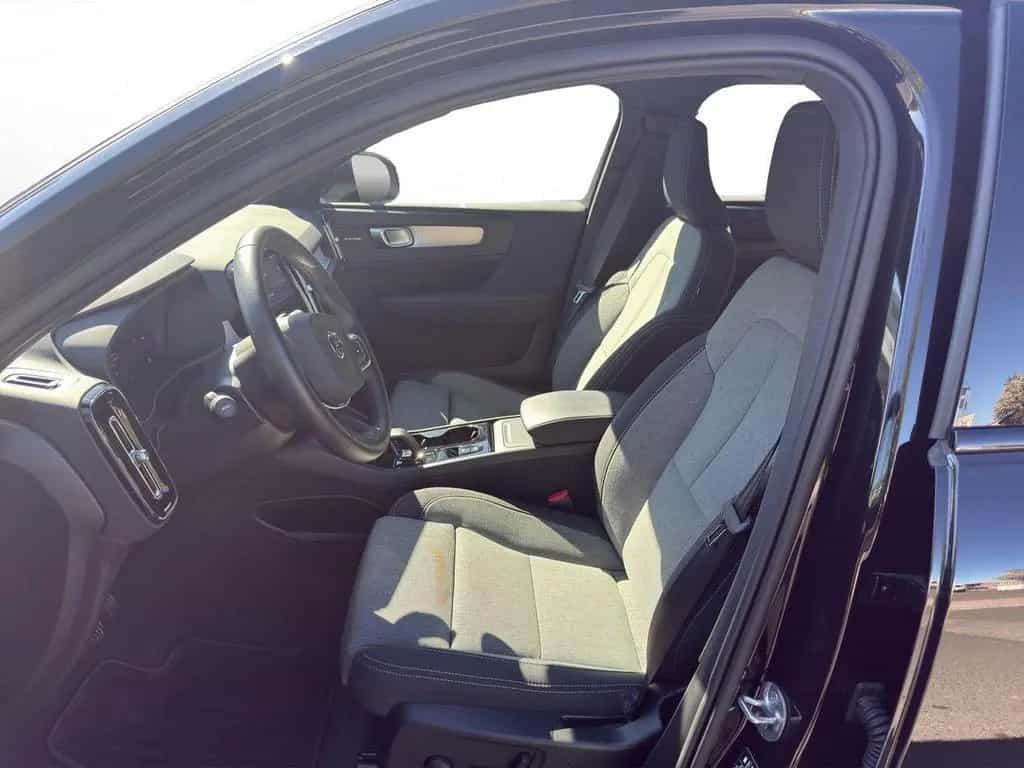 Volvo XC40 B3 Black Edition Plus Harman/Kardon 20" LM 02/2025-photo-11