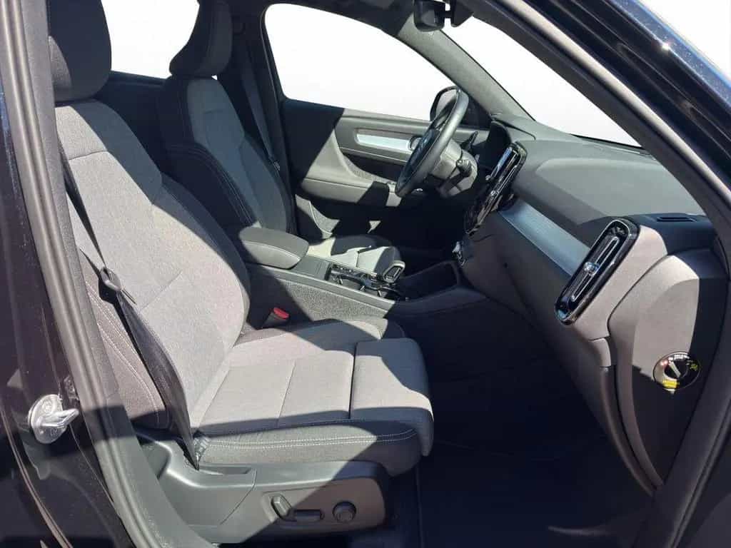Volvo XC40 B3 Black Edition Plus Harman/Kardon 20" LM 02/2025-photo-17