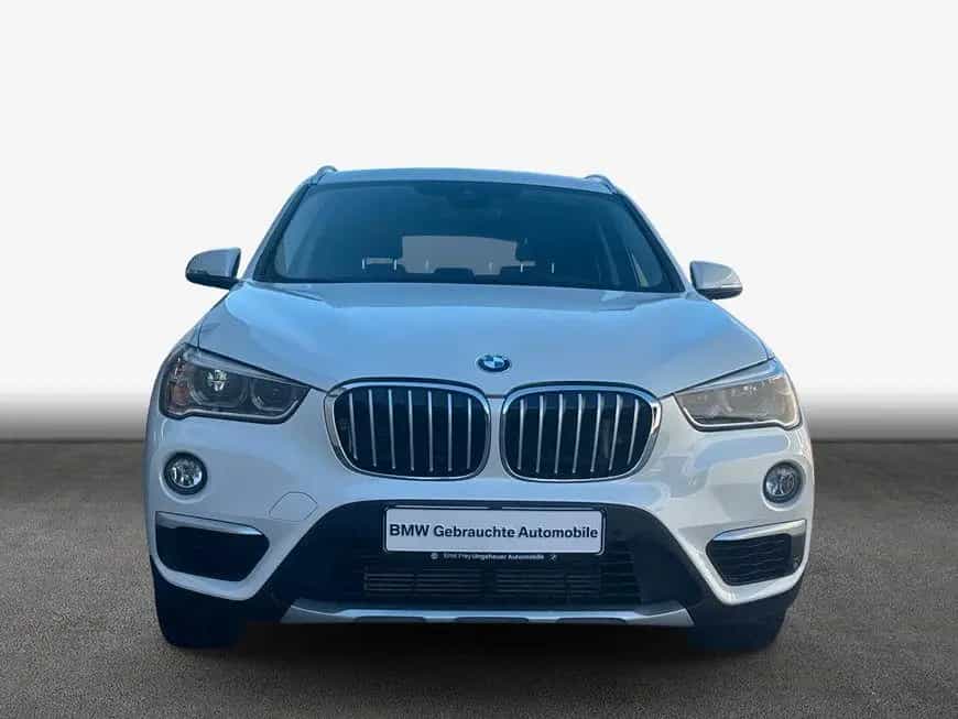 BMW X1 sDrive20i Aut. xLine Navi HiFi LED 05/2018-photo-3