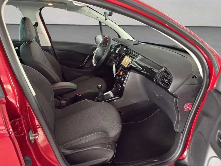Citroën C3 Pure Tech 110 Stop&Start Exclusive 01/2017-photo-18