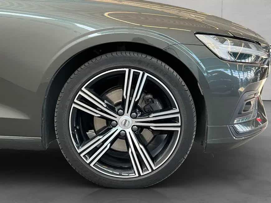 Volvo V60 B4 Inscription Aut Glasd Leder PilotAssist B 02/2021-photo-28