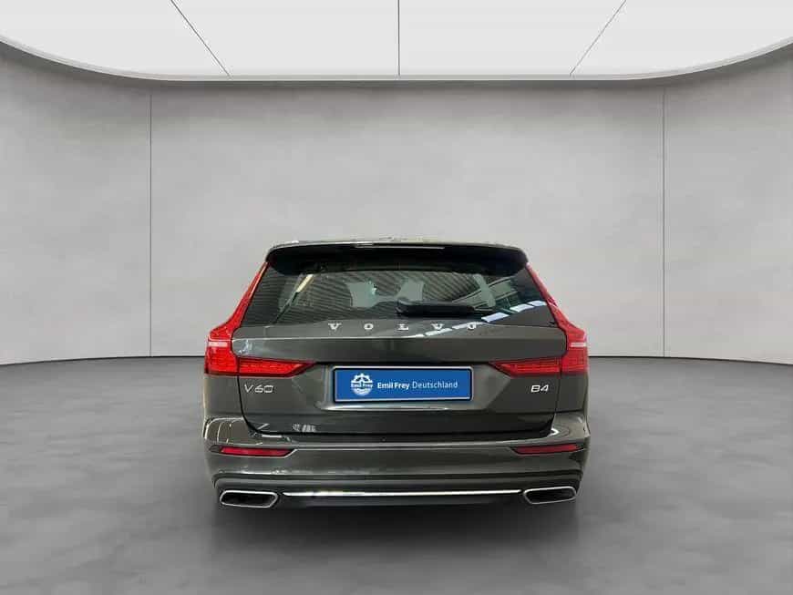 Volvo V60 B4 Inscription Aut Glasd Leder PilotAssist B 02/2021-photo-3