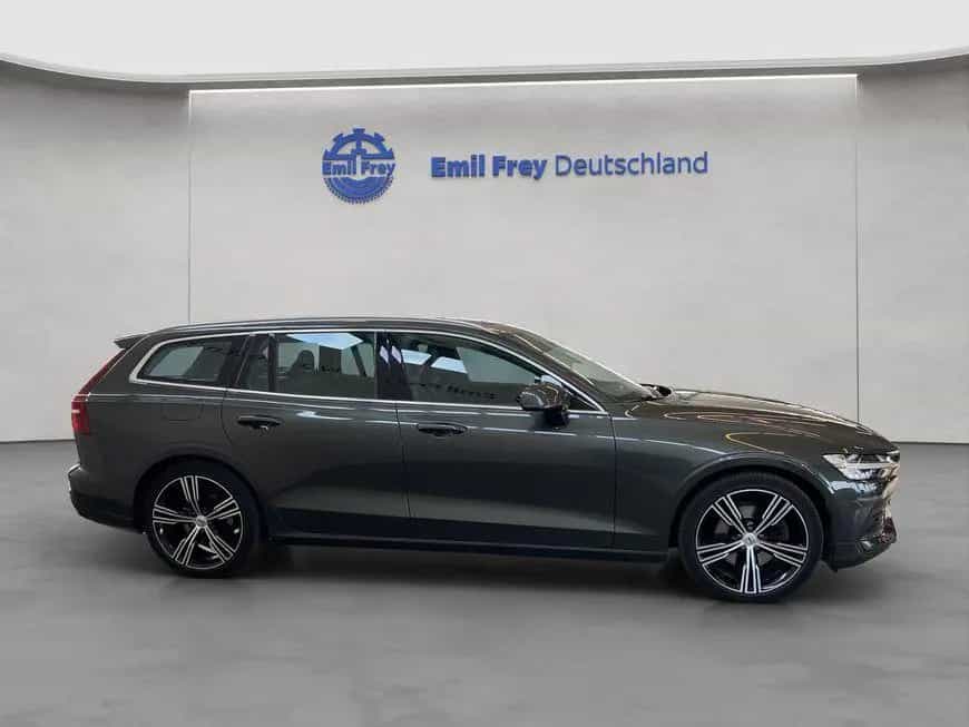 Volvo V60 B4 Inscription Aut Glasd Leder PilotAssist B 02/2021-photo-6