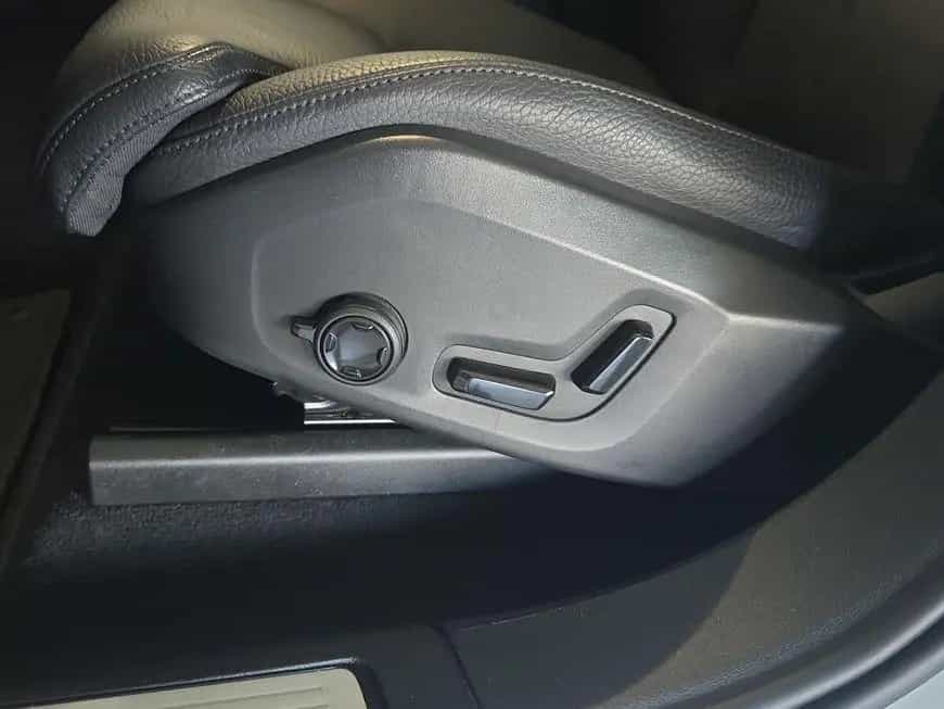 Volvo XC60 B5 D AWD Geartronic Momentum Pro 02/2022-photo-17