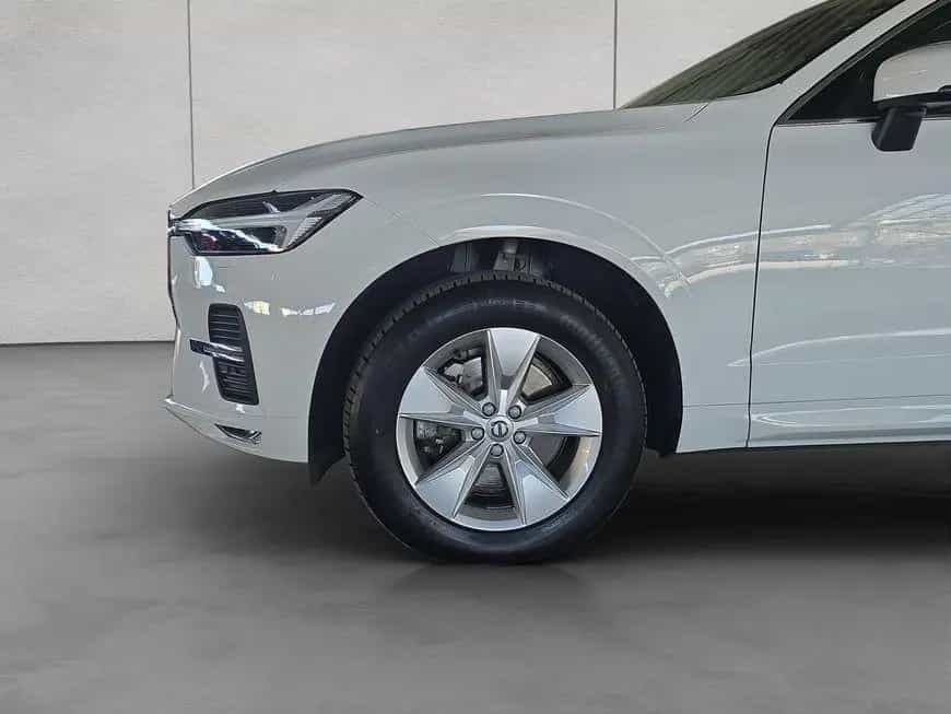 Volvo XC60 B5 D AWD Geartronic Momentum Pro 02/2022-photo-18