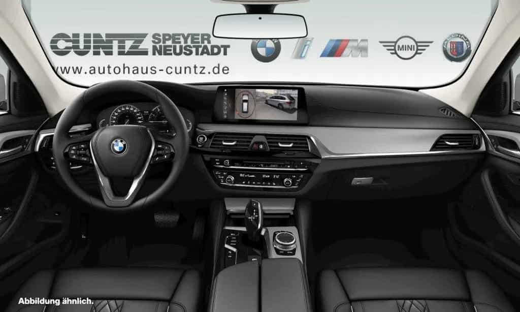 BMW 5 Series 530i Touring Luxury Line Driving+ParkingAssistPl 04/2019-photo-3