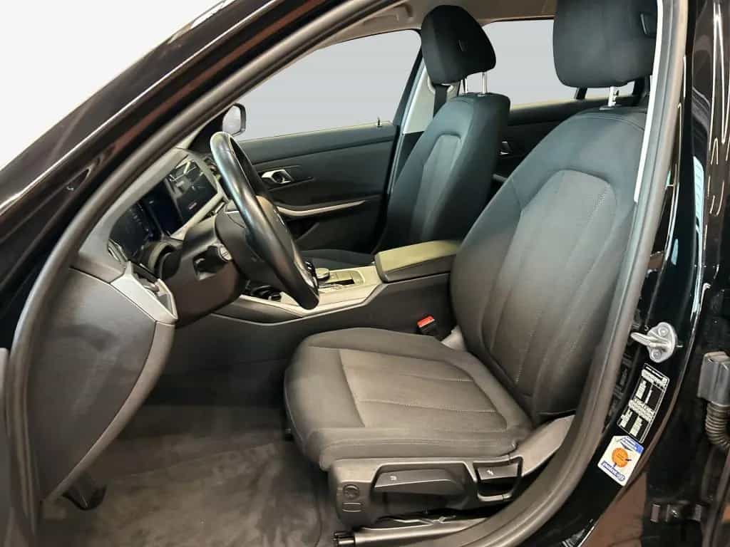 BMW 320 d Touring Aut. Advantage *AHK*SHZ* 07/2022-photo-11