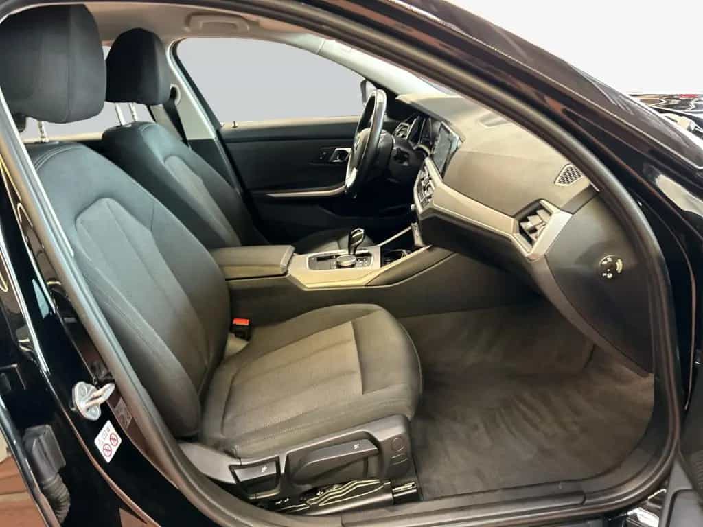 BMW 320 d Touring Aut. Advantage *AHK*SHZ* 07/2022-photo-13