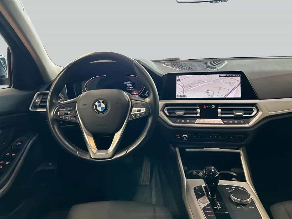 BMW 320 d Touring Aut. Advantage *AHK*SHZ* 07/2022-photo-17