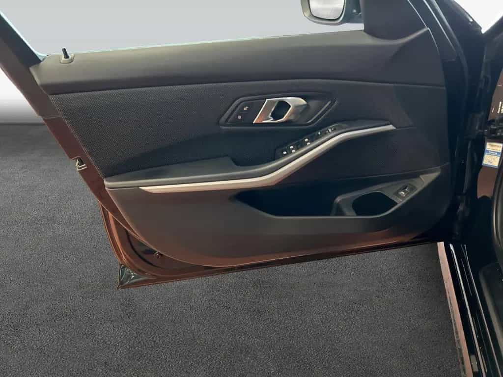 BMW 320 d Touring Aut. Advantage *AHK*SHZ* 07/2022-photo-20