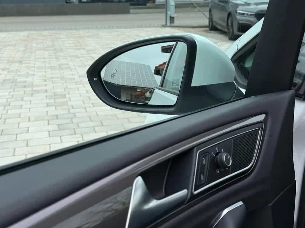 Volkswagen Golf Sportsvan 1.5 TSI DSG Join*AHK*Kamera*ACC 05/2018-photo-17