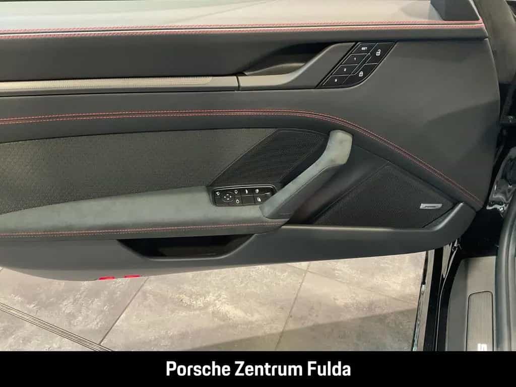 Porsche 992 911 Carrera GTS Cabriolet Surround-View BOSE 04/2026-photo-17