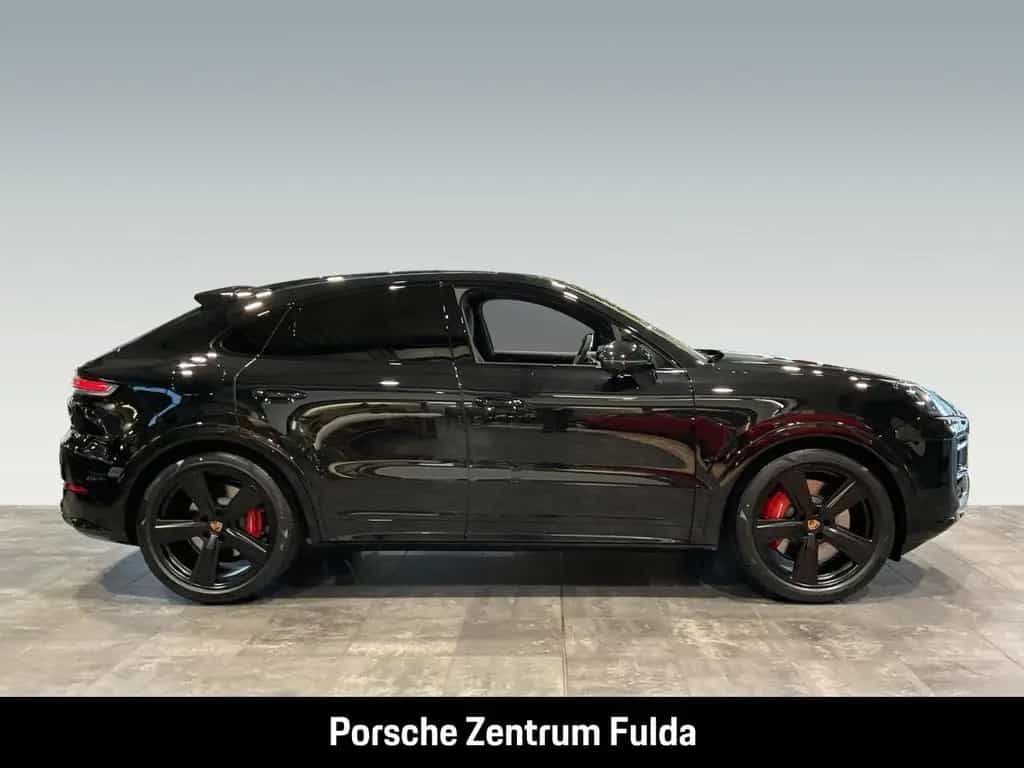 Porsche Cayenne GTS Coupe HA-Lenkung InnoDrive Head-Up 04/2026-photo-9