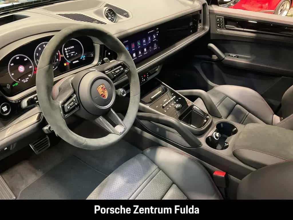 Porsche Cayenne GTS Coupe HA-Lenkung InnoDrive Head-Up 04/2026-photo-15