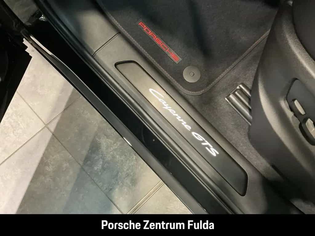 Porsche Cayenne GTS Coupe HA-Lenkung InnoDrive Head-Up 04/2026-photo-16