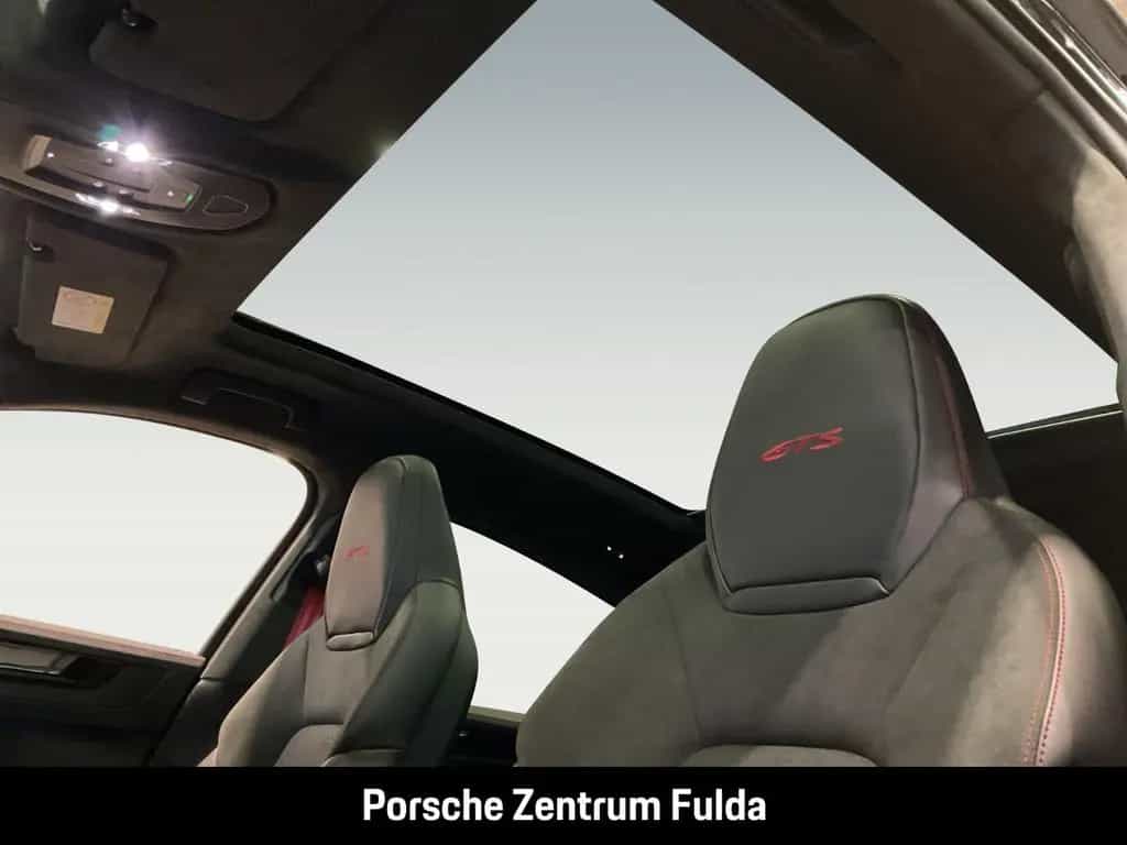 Porsche Cayenne GTS Coupe HA-Lenkung InnoDrive Head-Up 04/2026-photo-19