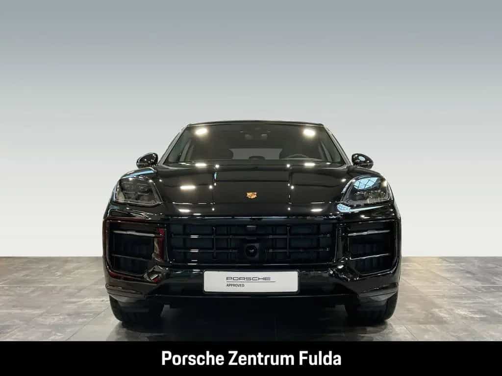 Porsche Cayenne GTS Coupe HA-Lenkung InnoDrive Head-Up 04/2026-photo-2