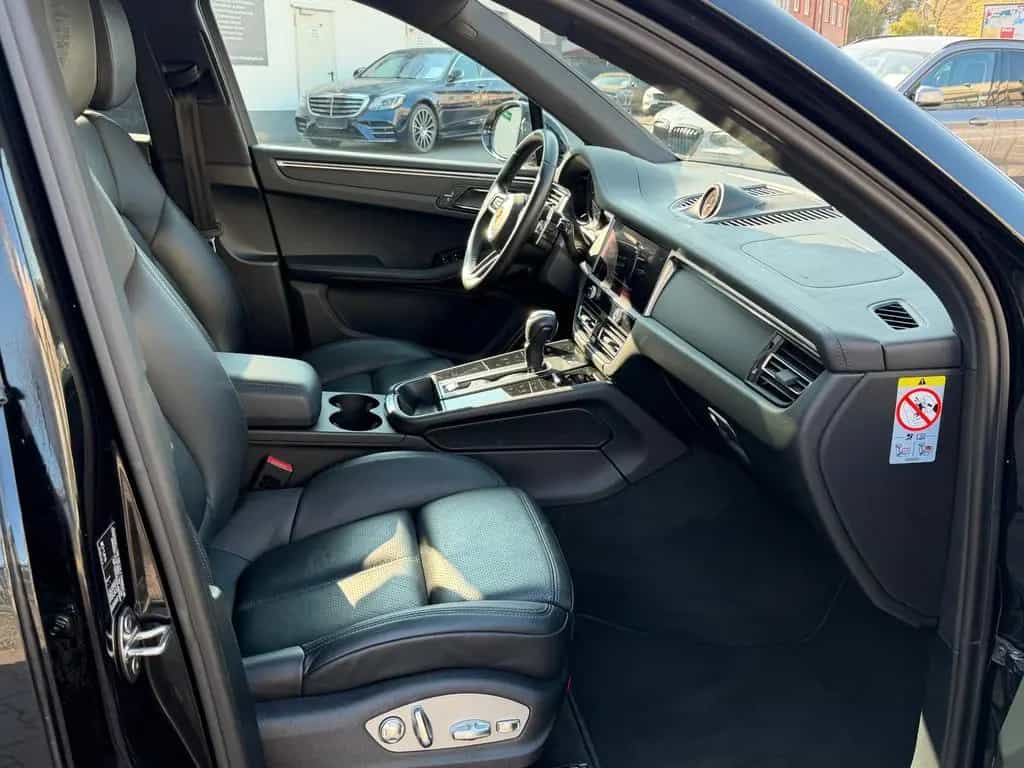 Porsche Macan Aut. 1 Hand - LED - Panoramadach /// 03/2022-photo-17