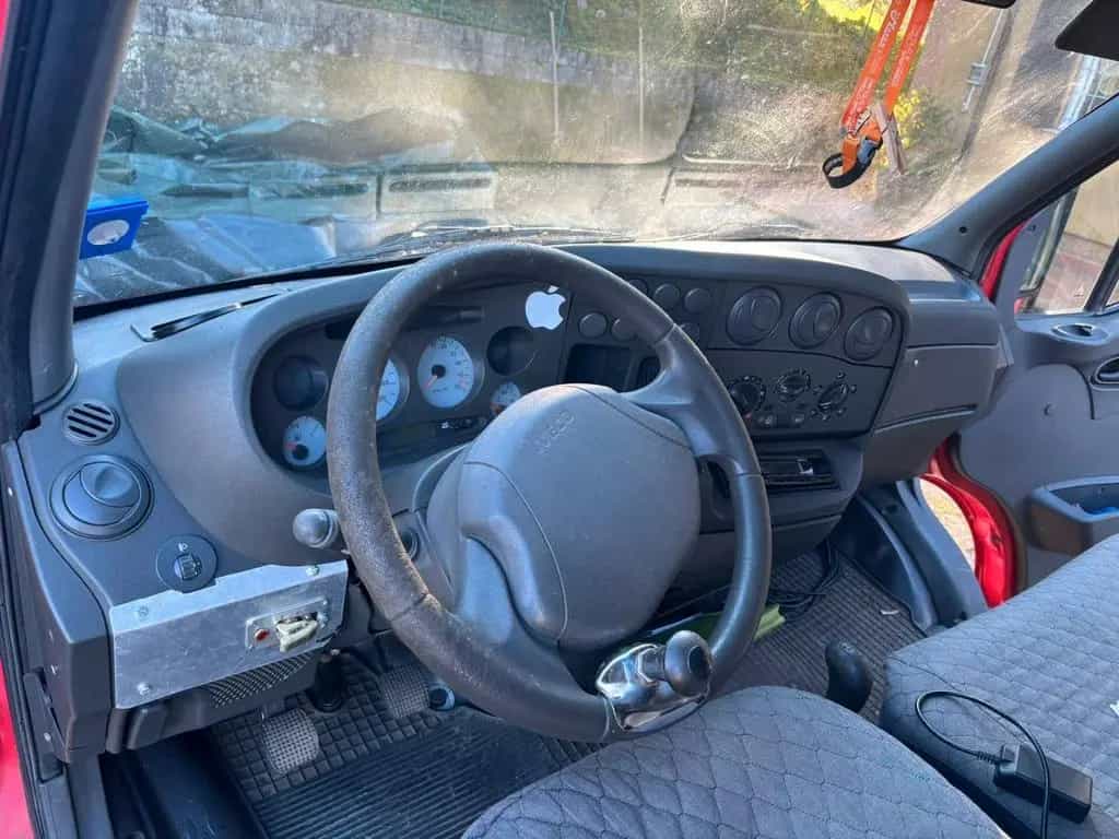Iveco Daily 35.8 2.8 Diesel PC Cabinato Basic 04/2000-photo-8