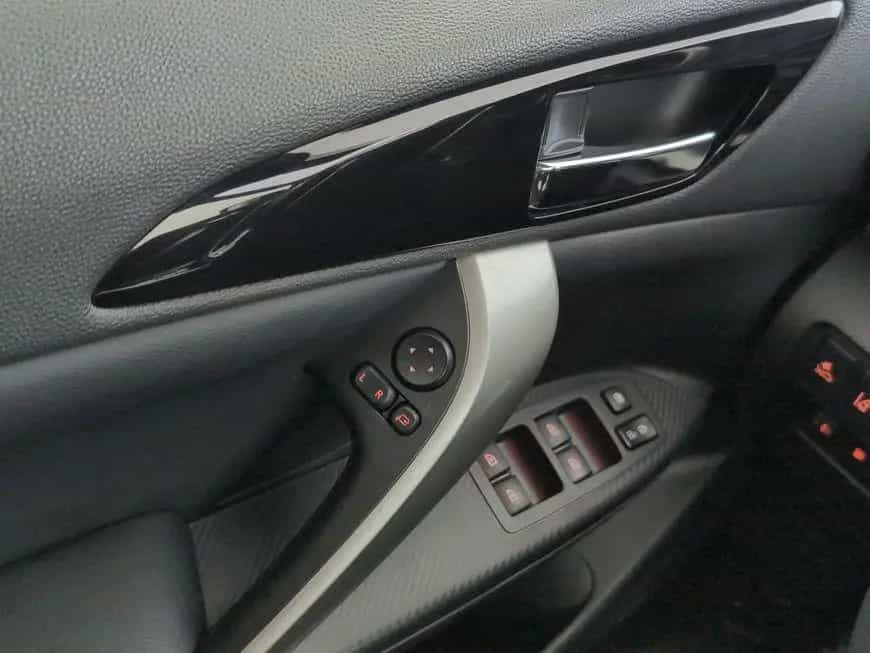 Mitsubishi Eclipse Cross Plug-In Hybrid 4WD Select +NAVI+LE 07/2024-photo-16