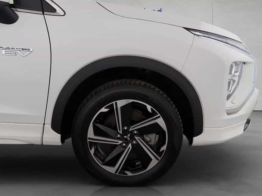 Mitsubishi Eclipse Cross Plug-In Hybrid 4WD Select +NAVI+LE 07/2024-photo-26