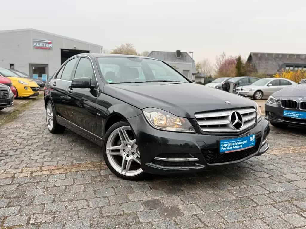 Mercedes-Benz C 180 Lim 1,8 CGI BlueEfficiency Automatik 06/2011-photo-0