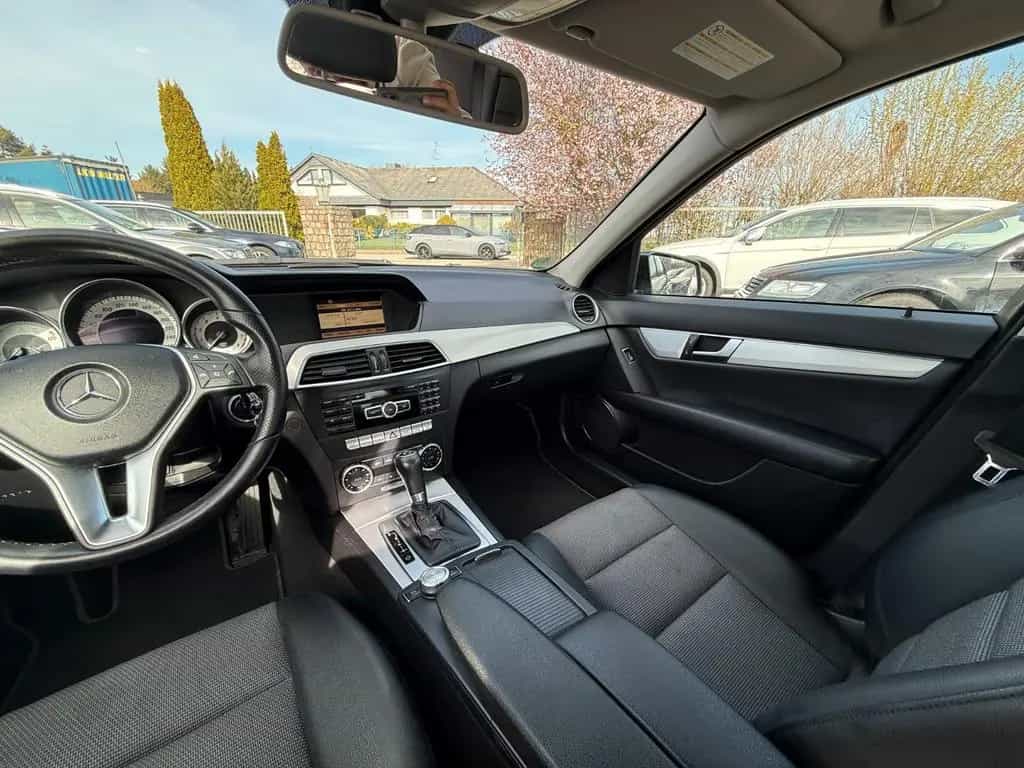 Mercedes-Benz C 180 Lim 1,8 CGI BlueEfficiency Automatik 06/2011-photo-11