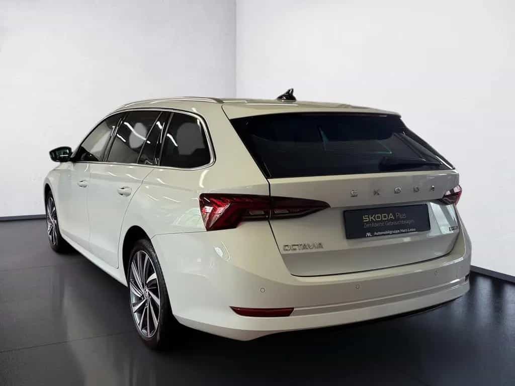 Skoda Octavia Combi 1.5 TSI e-TEC Style DSG LED Navi A 02/2023-photo-3