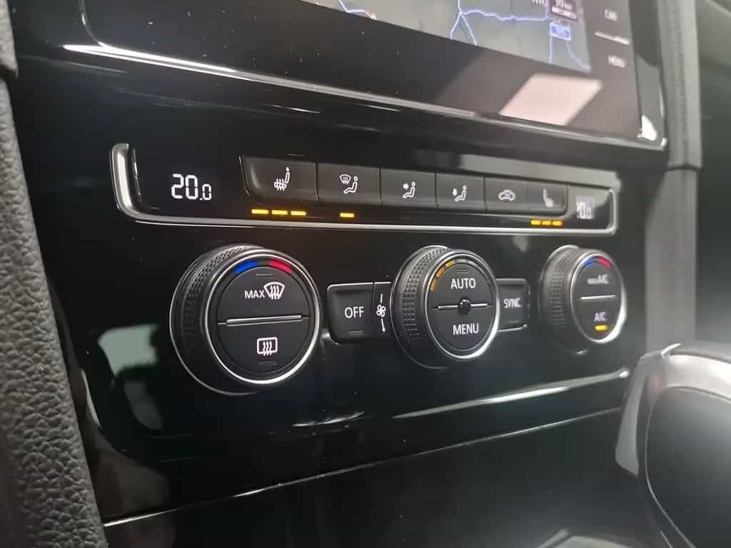 Volkswagen Golf VII GTI Performance/Virt.C./ab 199 € mtl. 09/2019-photo-20