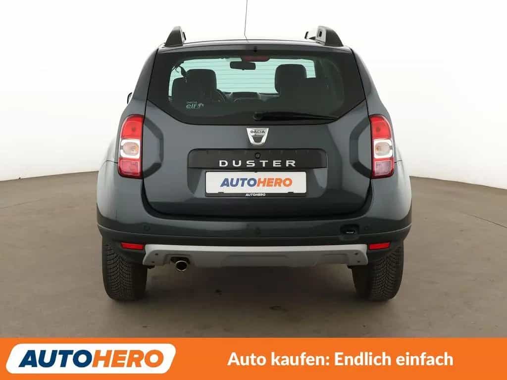 Dacia Duster 1.2 TCe Prestige 4x2*NAVI*TEMPO*PDC*SHZ* 02/2016-photo-4