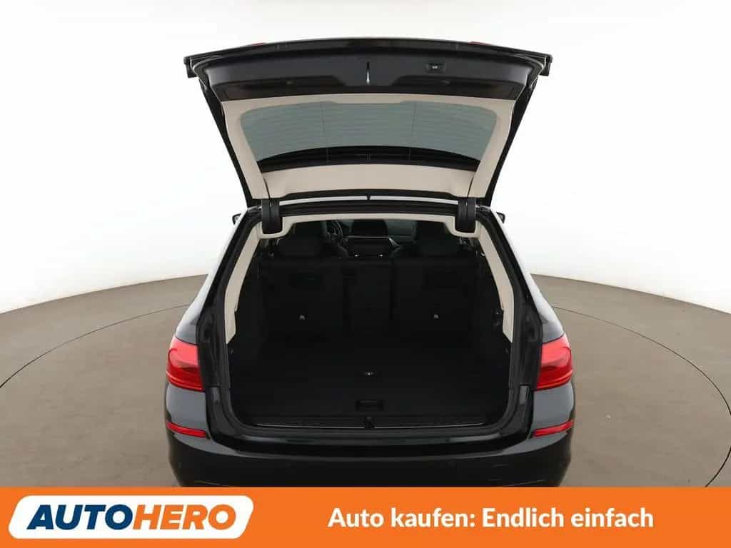 BMW 5 Series 520d Sport Line Aut.*NAVI*LED*TEMPO*CAM*PDC* 07/2019-photo-16