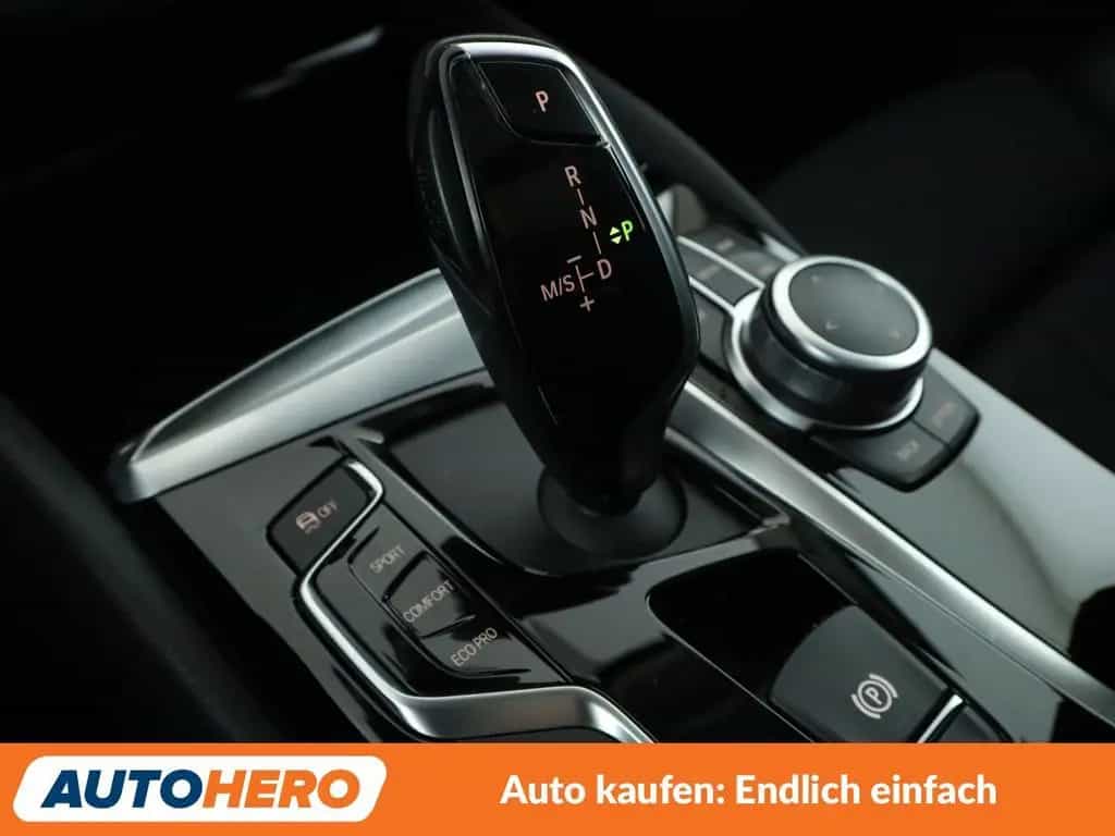 BMW 5 Series 520d Sport Line Aut.*NAVI*LED*TEMPO*CAM*PDC* 07/2019-photo-25
