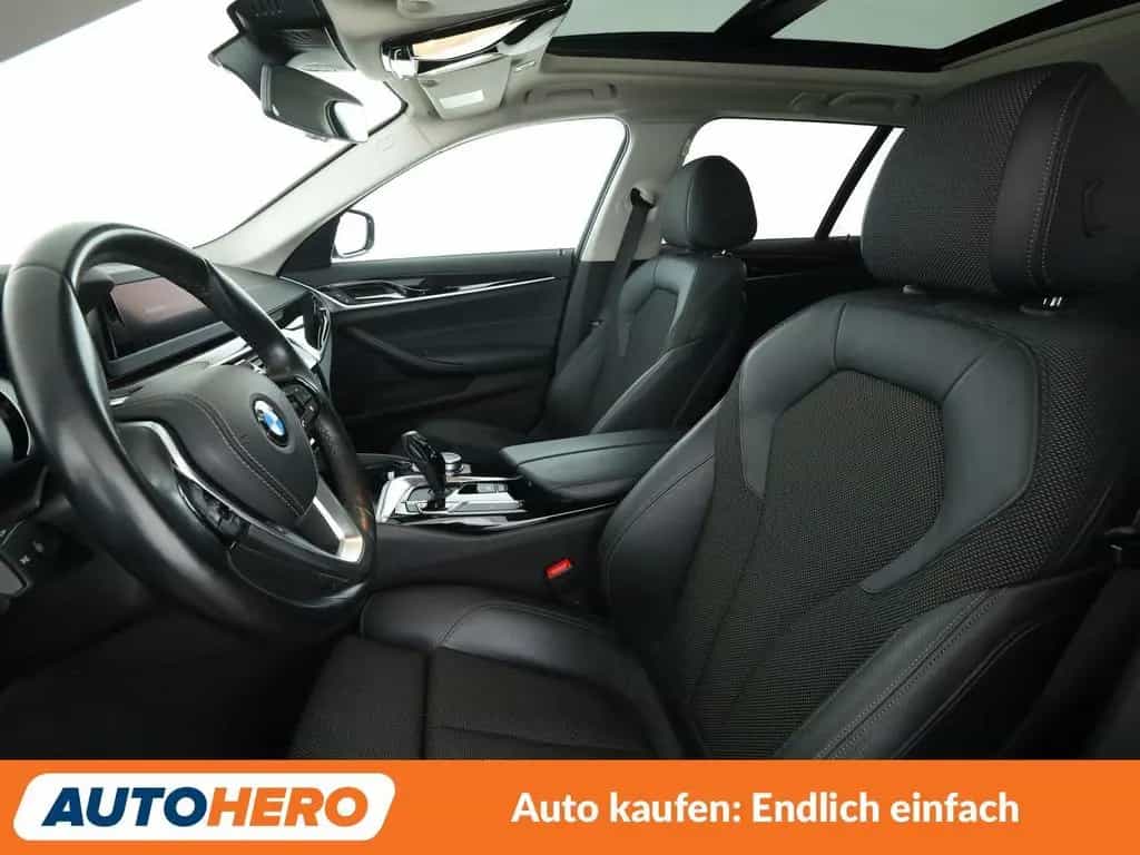 BMW 5 Series 520d Sport Line Aut.*NAVI*LED*TEMPO*CAM*PDC* 07/2019-photo-9