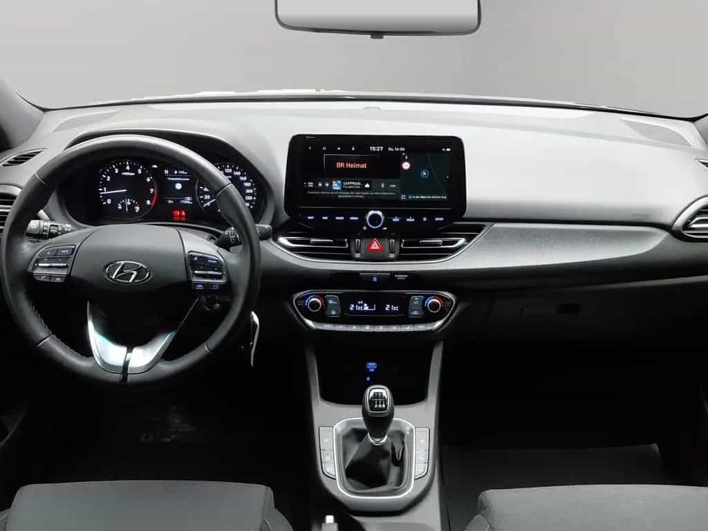 Hyundai i30 1.5 T-GDI Advantage Mild-Hybrid*RKam*LED*AHK 05/2024-photo-12