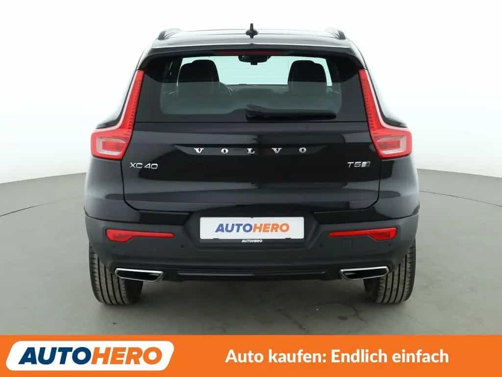 Volvo XC40 2.0 T5 R-Design AWD Aut.*NAV*LED*TEMP*360CAM*PDC 02/2018-photo-4