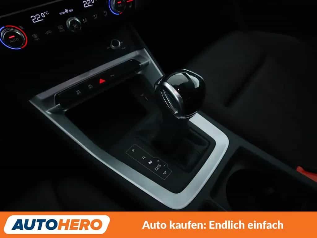 Audi Q3 35 TFSI ACT S line Aut.*NAVI*ACC*PDC*SHZ* 01/2020-photo-23