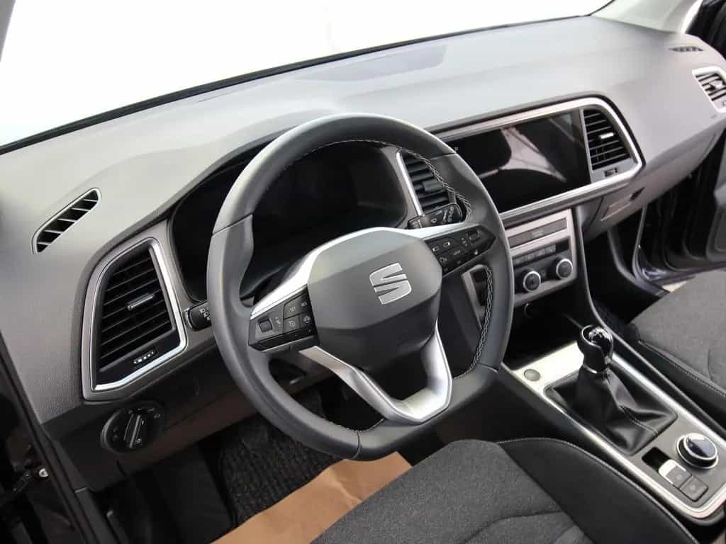 Seat Ateca 1.5 TSI Xperience NAVI+LED+KAMERA+WINTER 05/2025-photo-8
