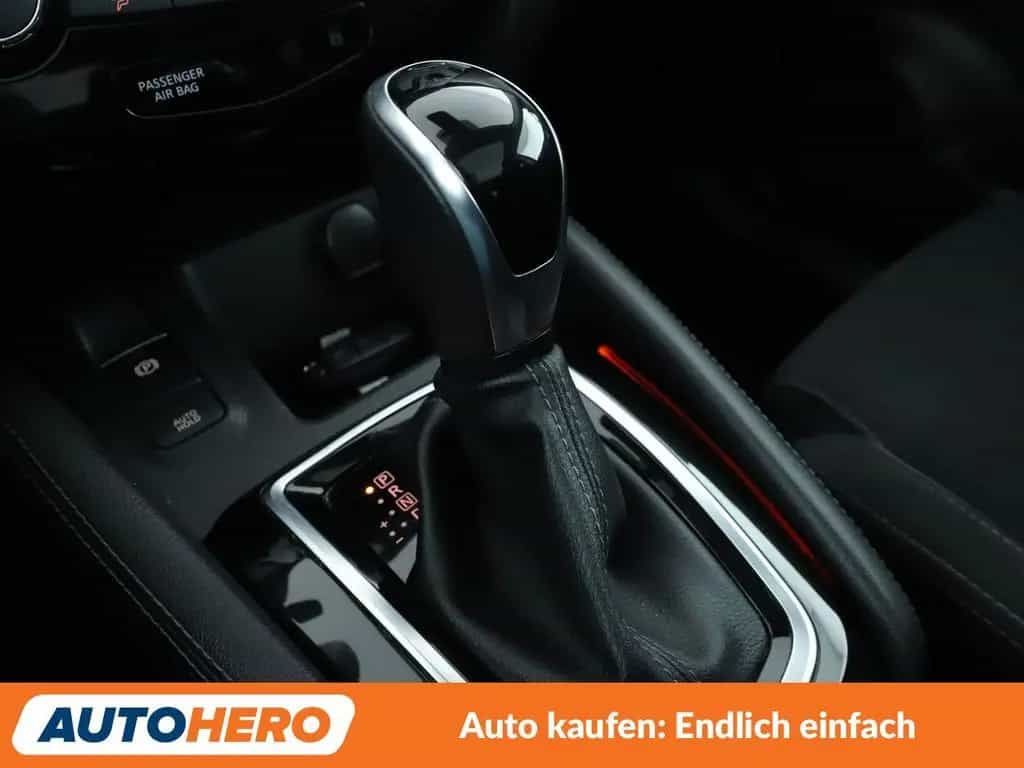 Nissan Qashqai 1.3 DIG-T Zama 03/2021-photo-24