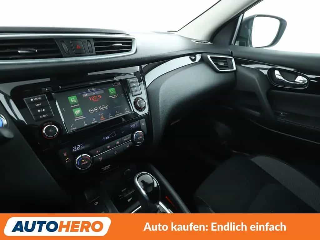 Nissan Qashqai 1.3 DIG-T Zama 03/2021-photo-25