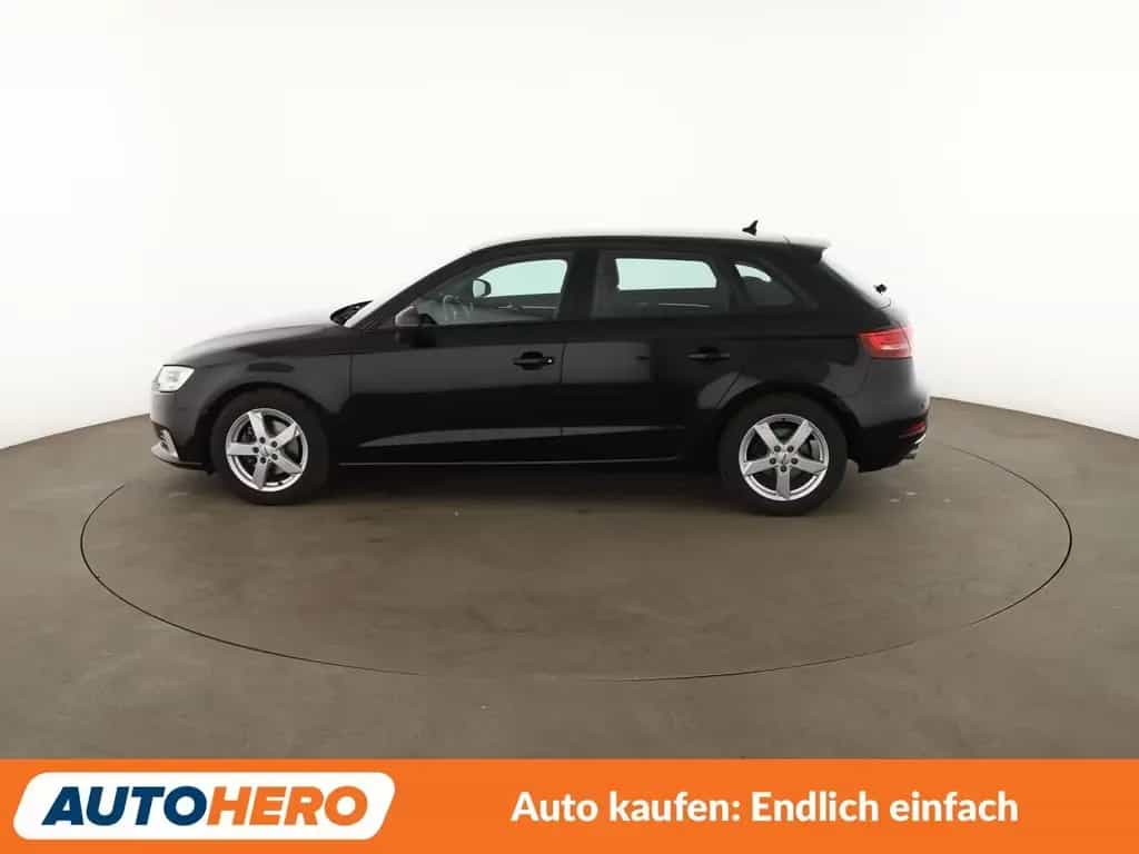 Audi A3 Sportback 1.5 TSI ACT sport*NAVI*XENON*PDC* 03/2018-photo-2
