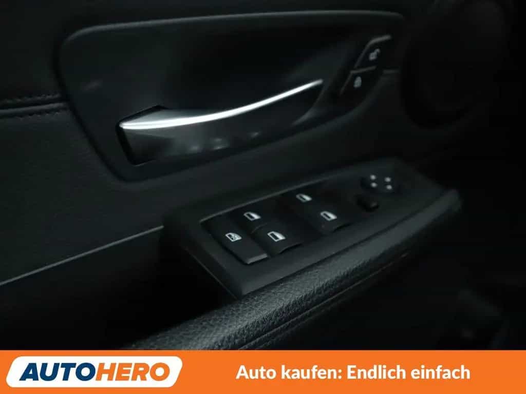 BMW 2 Series 218i Gran Tourer Advantage*NAVI*PDC*TEMPO* 06/2018-photo-23