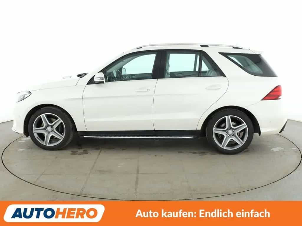 Mercedes-Benz GLE-Class GLE 350 d 4Matic AMG Line Aut.*NAVI* 09/2016-photo-2