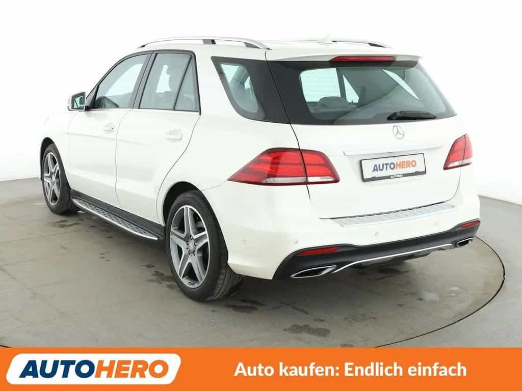 Mercedes-Benz GLE-Class GLE 350 d 4Matic AMG Line Aut.*NAVI* 09/2016-photo-3
