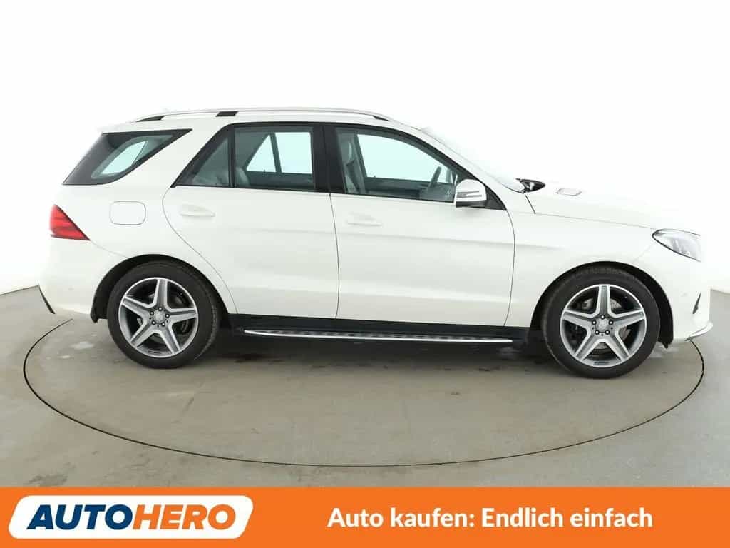 Mercedes-Benz GLE-Class GLE 350 d 4Matic AMG Line Aut.*NAVI* 09/2016-photo-6