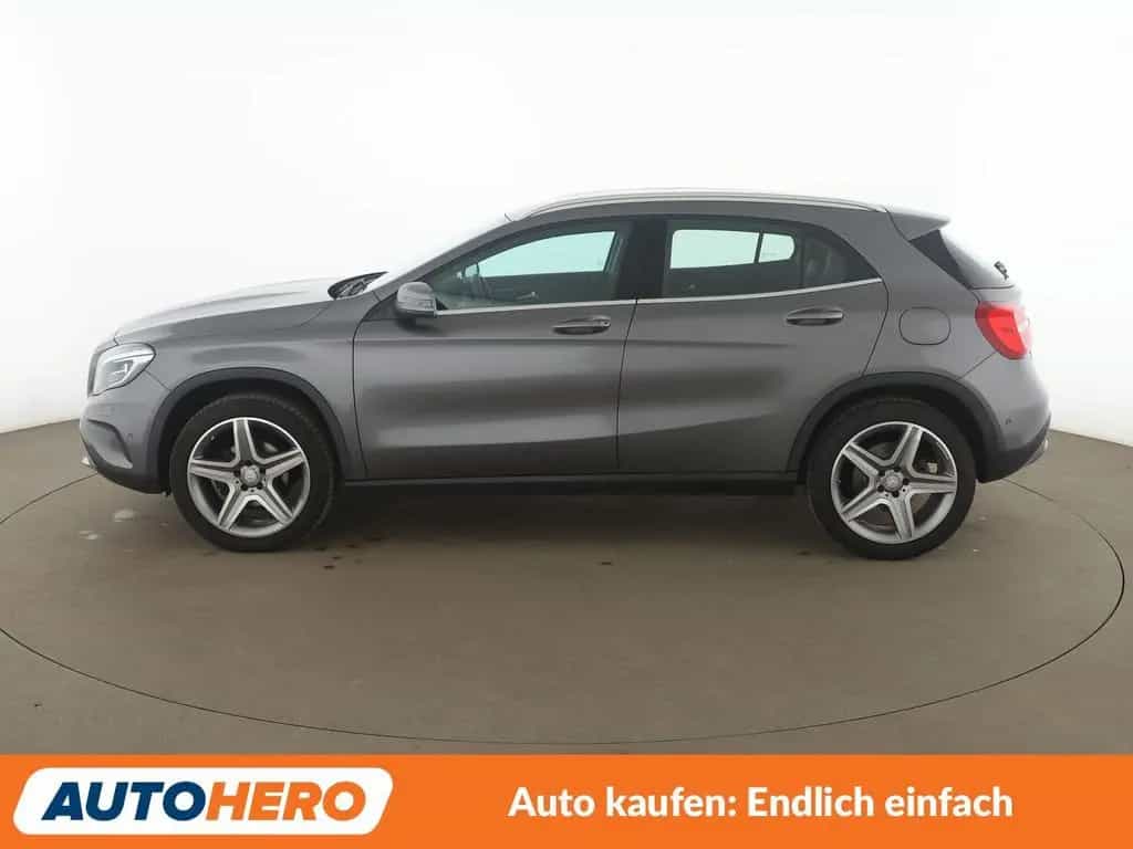 Mercedes-Benz GLA 200 GLA-Klasse GLA 200 Urban Aut.*NAVI*XENON*TEMPO* 10/2016-photo-2