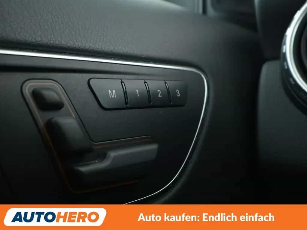 Mercedes-Benz GLA 200 GLA-Klasse GLA 200 Urban Aut.*NAVI*XENON*TEMPO* 10/2016-photo-29