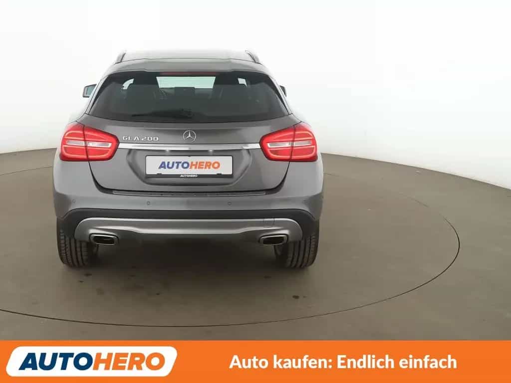 Mercedes-Benz GLA 200 GLA-Klasse GLA 200 Urban Aut.*NAVI*XENON*TEMPO* 10/2016-photo-4