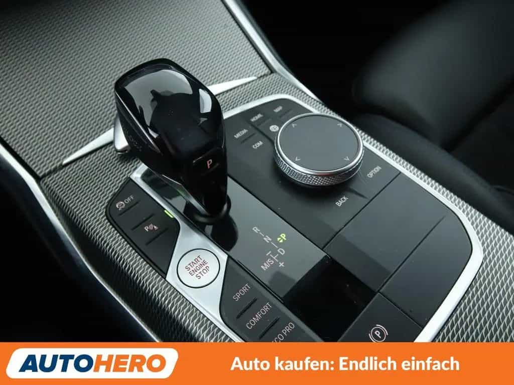 BMW 3 Series 320d M Sport Aut.*NAVI*LED*ACC*HUD*PDC*SHZ* 07/2021-photo-24