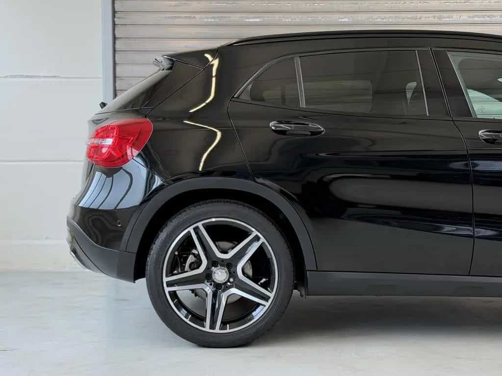 Mercedes-Benz GLA 250 4Matic*1.Hd*Exclusiv*Distronic*Kam*AMG 02/2017-photo-39